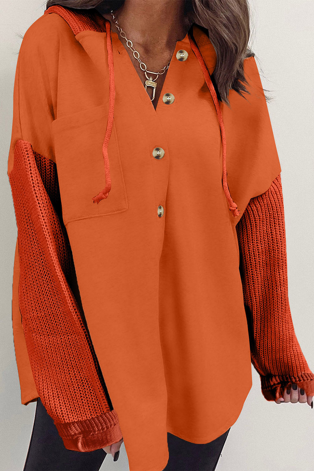 ModeGeist | Langärmelige Bluse mit Kapuze und Knöpfen Baumwollmischung Komfort und Stil
