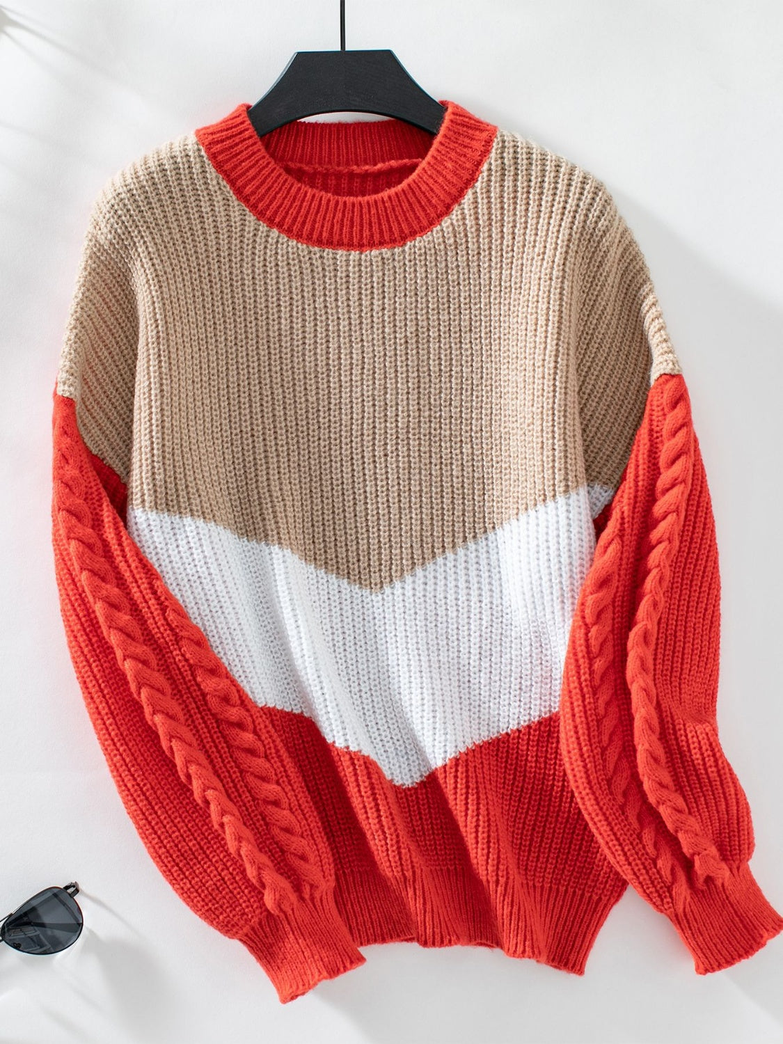 ModeGeist | Strickpullover mit Farbblocken Weicher Strick Elegantes Design