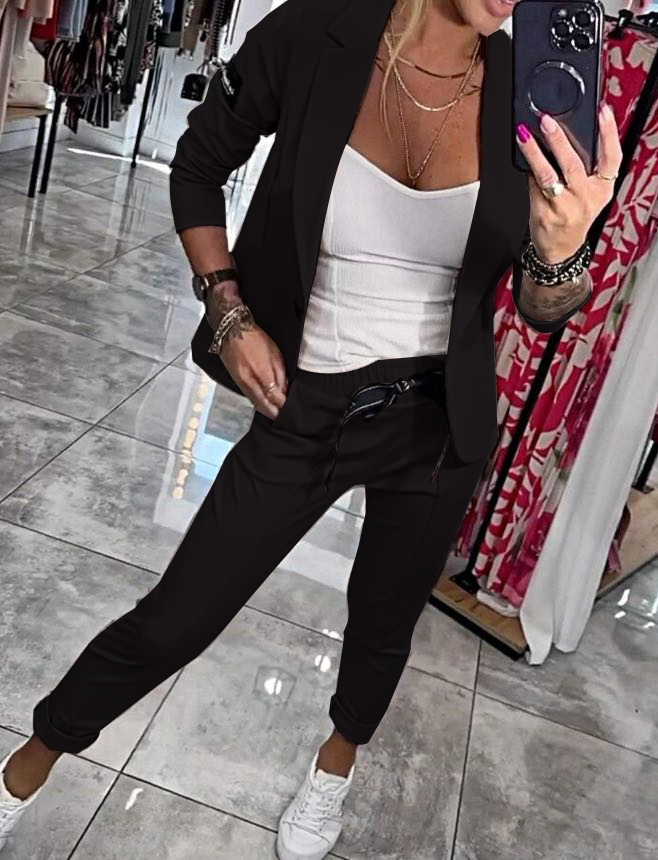Edle Baumwolljacke und -hose von Marie™