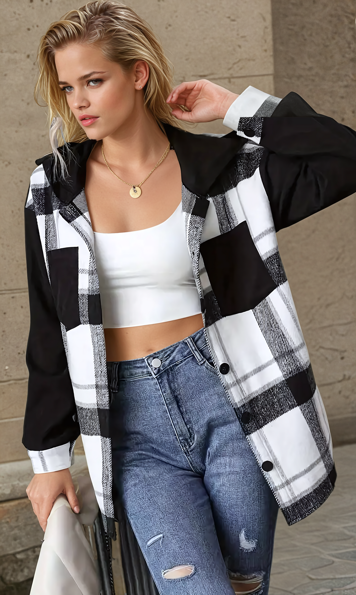 Moderne Kapuzenjacke mit Aufdruck von Fudus