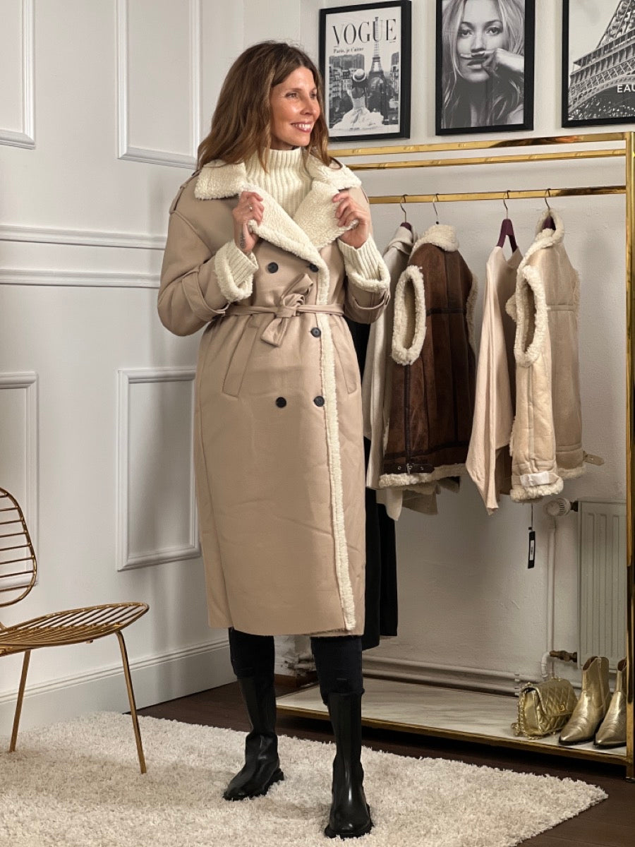 ModeGeist | Gewickelter Mantel für Frauen - Weiches Faux Shearling - Gürtel In Der Taille - Elegantes Langes Modell