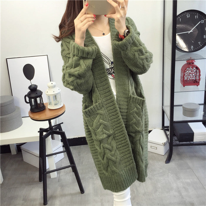 Damen Grobstrickjacke mit elegantem Zopfmuster und praktischen Taschen ModeGeist