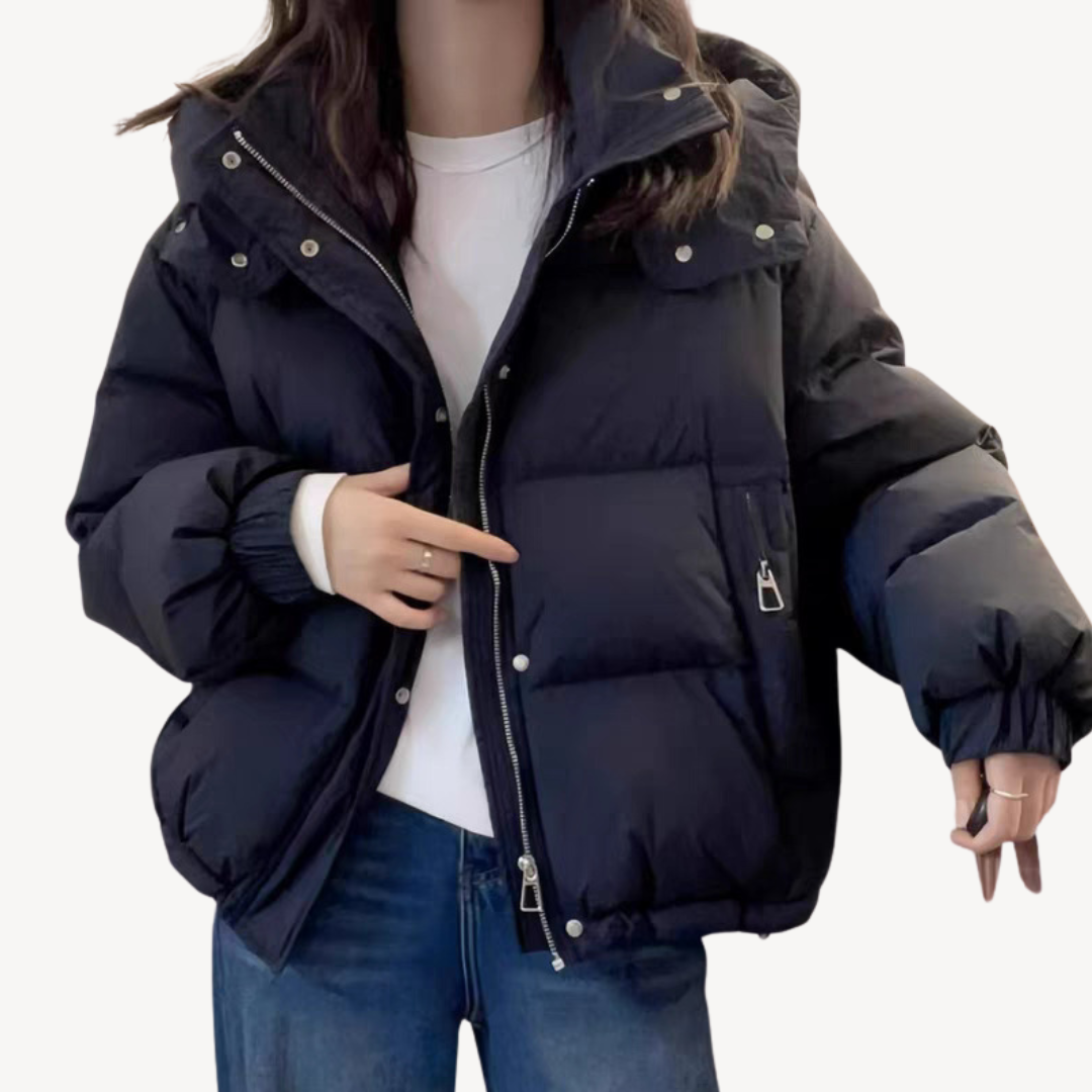 ModeGeist | Übergroße Damen Pufferjacke mit Hohem Kragen und Reißverschluss