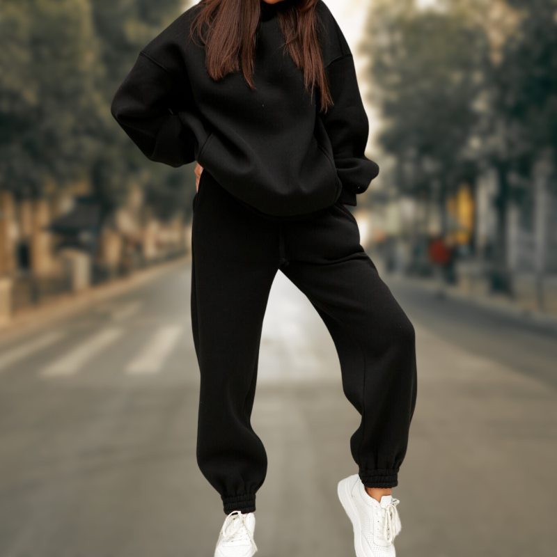 Amalia: Elegantes und modisches Hoodie-Hosen-Set für entspannten Winterlook
