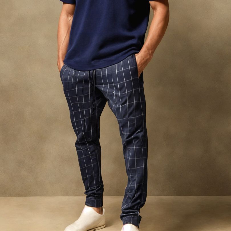 Bequeme Herren-Alltagshose im Karo-Design