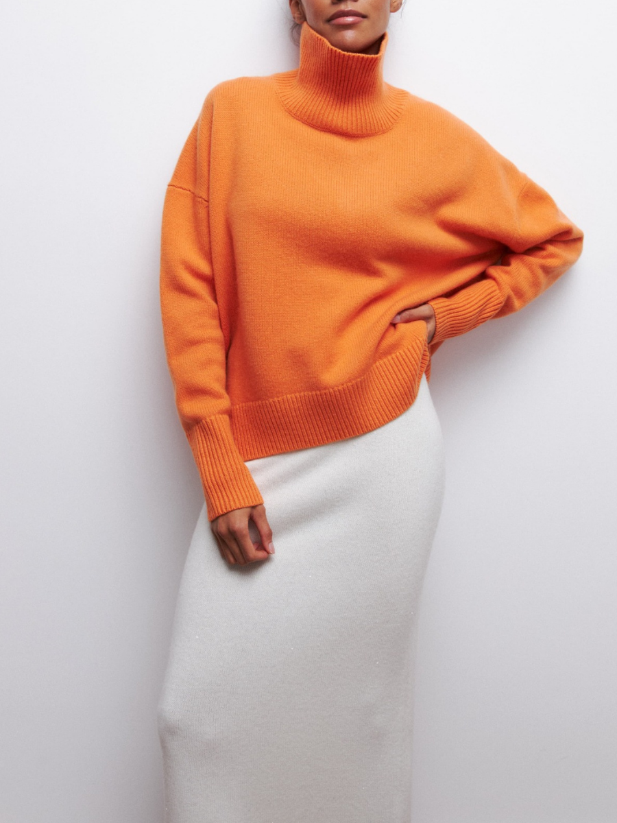 ModeGeist | Modischer Pullover mit hohem Halsausschnitt