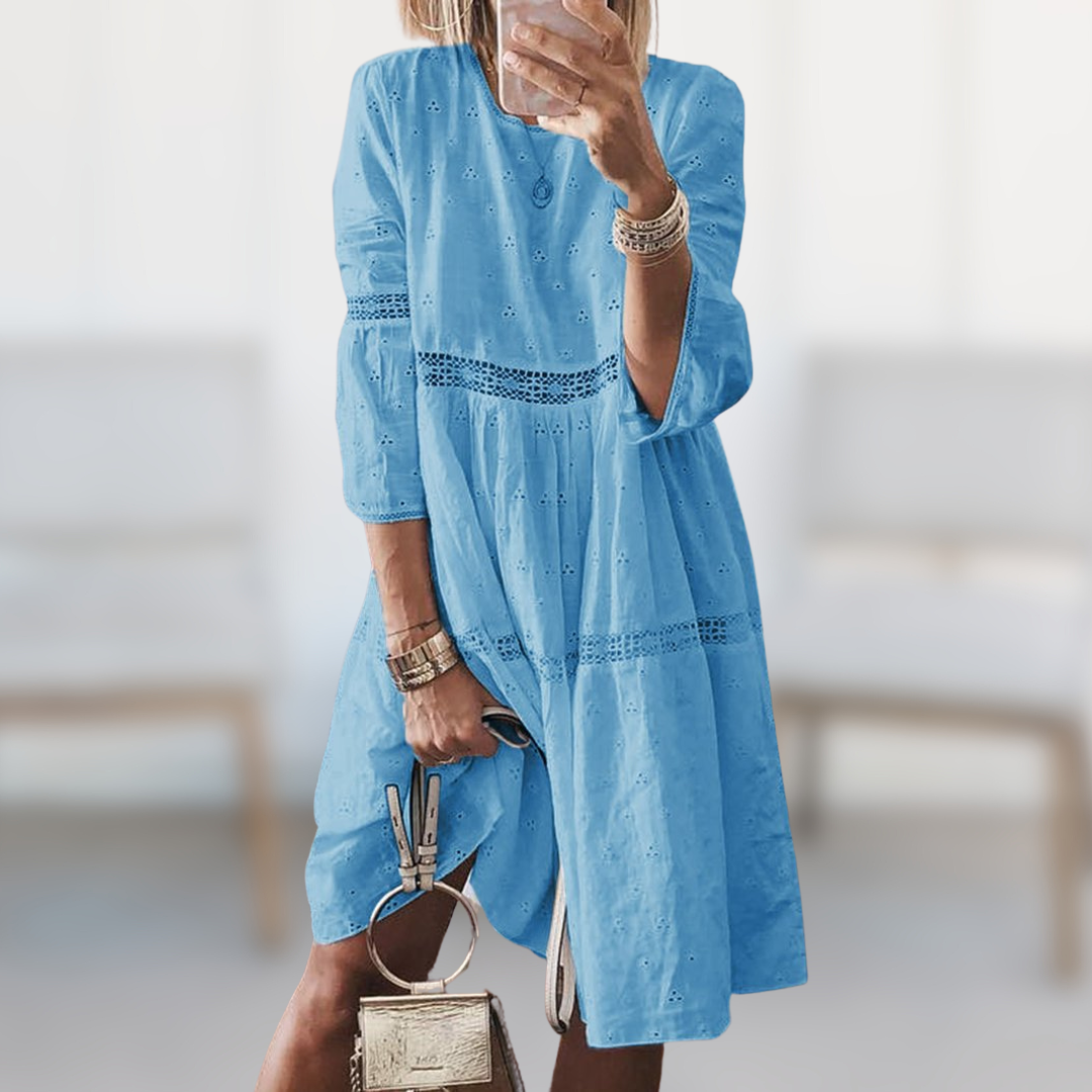 Stilvolles besticktes Kleid - Karie