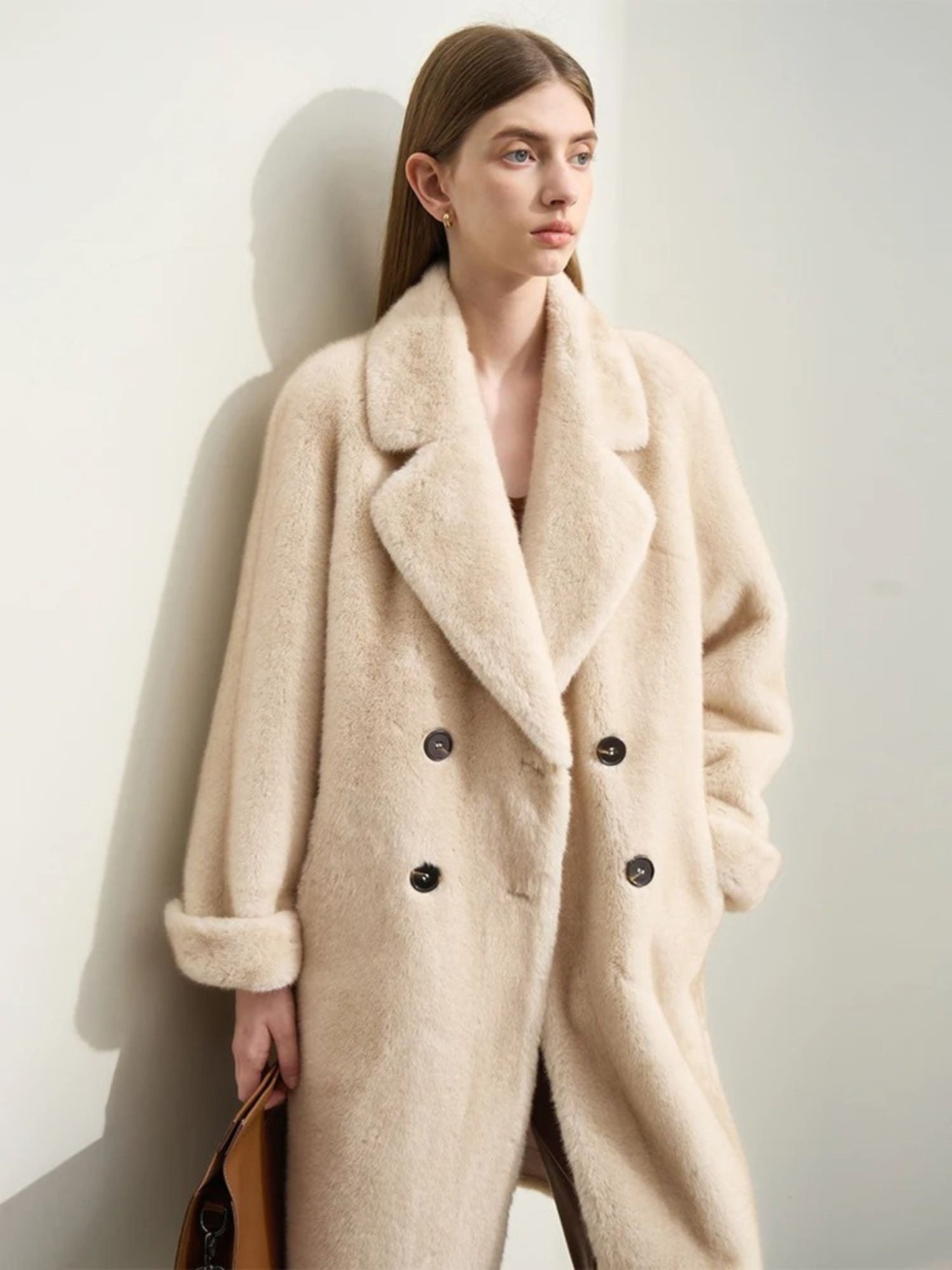ModeGeist | Doppelt Geöffneter Beiger Wollmantel für Den Winter