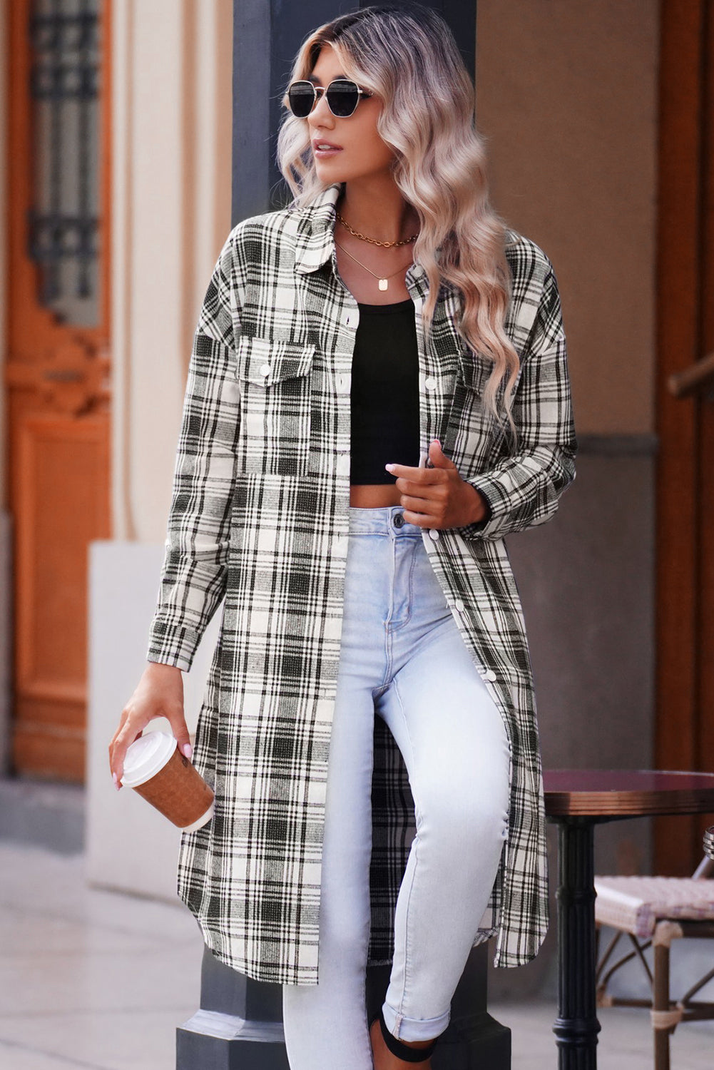 ModeGeist | Karierter Button-Up Longline Shacket mit Brusttaschen
