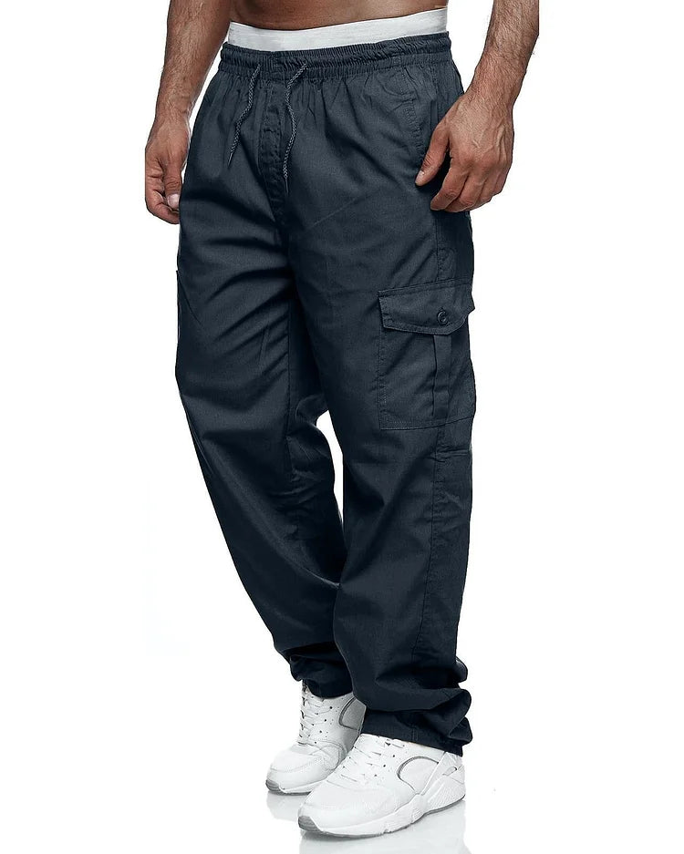 Robuste, bequeme Herrenhose mit vielen Taschen – perfekt für Outdoor-Abenteuer
