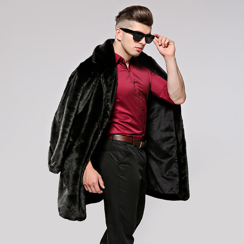 Herren Luxuriöses Kunstpelz-Cape mit voluminösem Kragen und vielseitigem Schnitt ModeGeist
