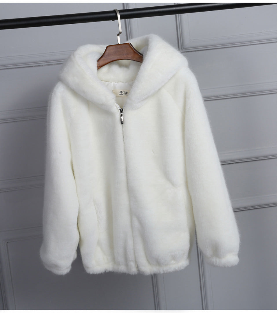 Damen Flauschige Kapuzenjacke aus Kunstfell mit hochwertigem Reißverschluss ModeGeist