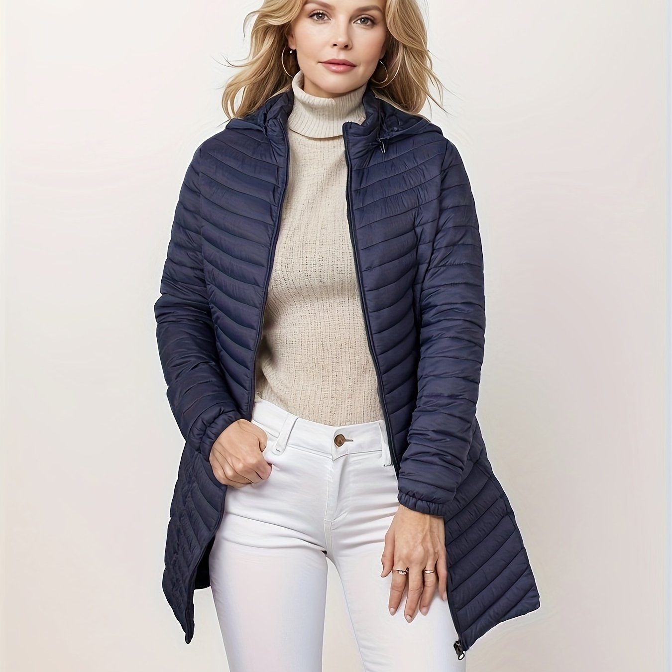 ModeGeist | Lässige Steppjacke mit Kapuze und Reißverschluss Auf Der Vorderseite