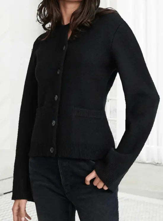 ModeGeist | Klassische Damen Strickjacke mit Knopfleiste