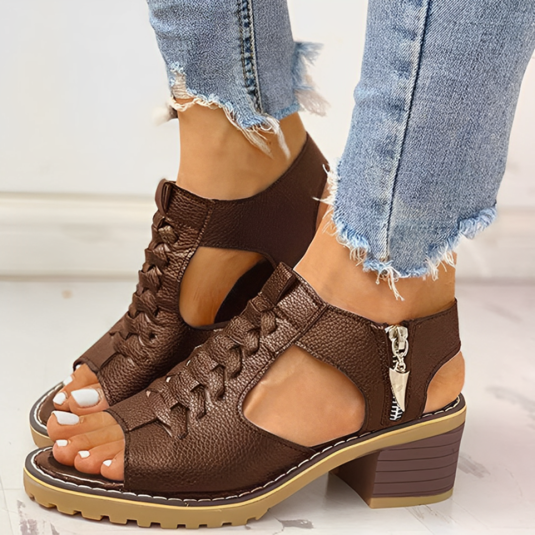 Schicke Damensandalen mit Peeptoe