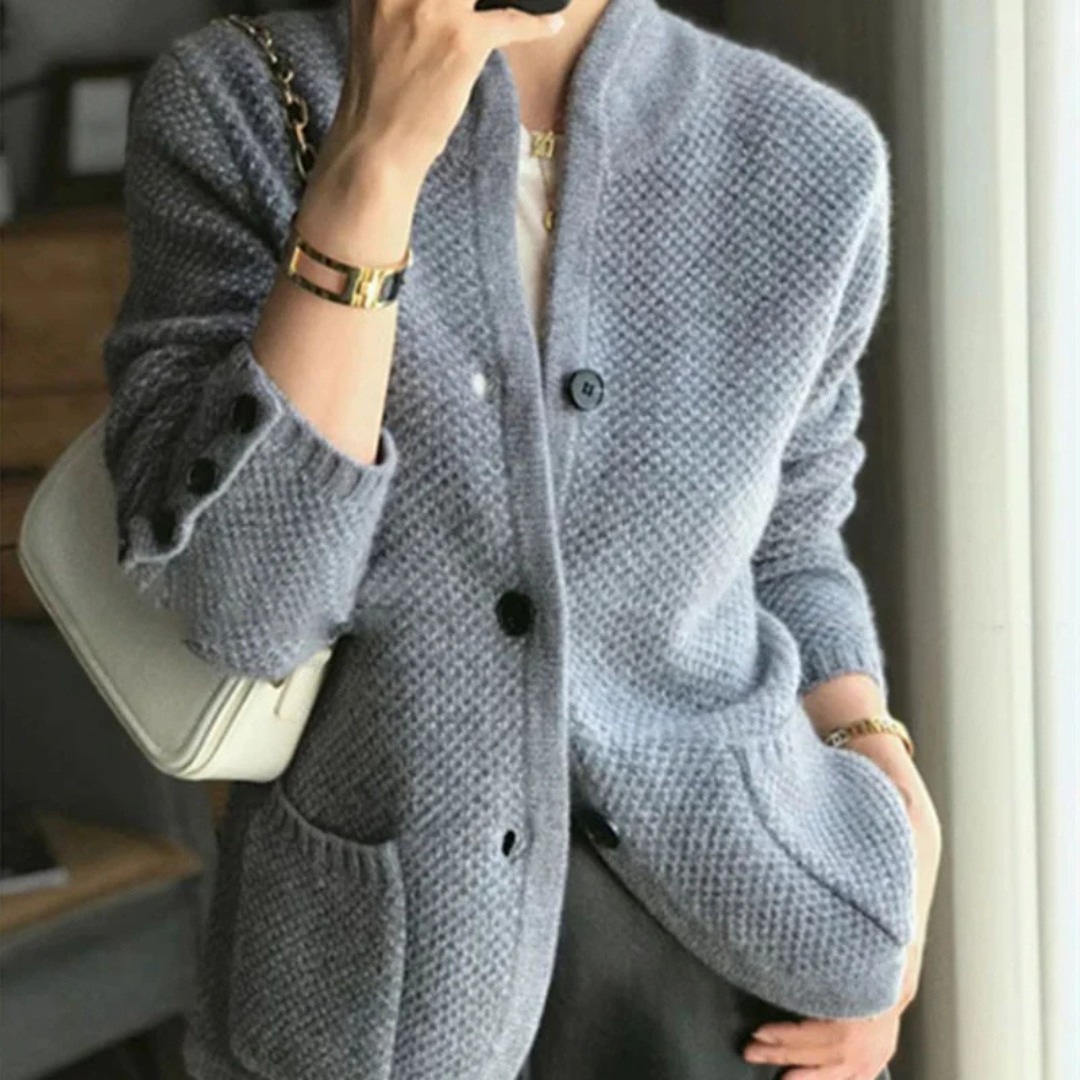 ModeGeist | Anspruchsvolle Kuschelige Strickjacke