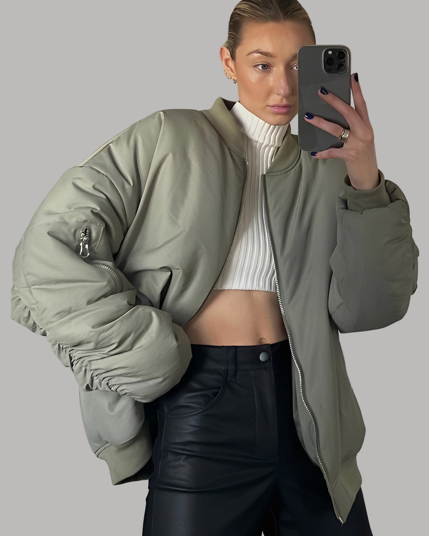 ModeGeist | Lässige Oversize Bomberjacke für Frauen