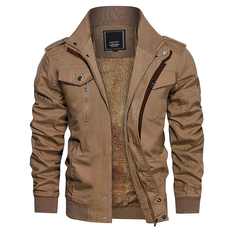 Eylitha: Robuste Militärjacke