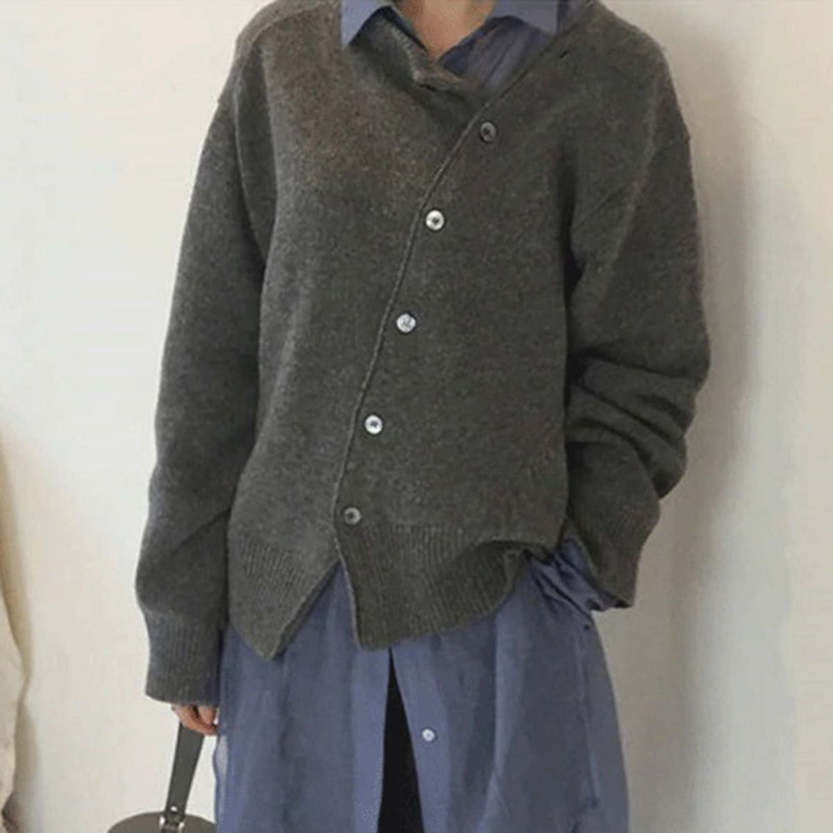 ModeGeist | Asymmetrischer Strickpullover mit Knöpfen Lässiger Schnitt Warm und Elegant
