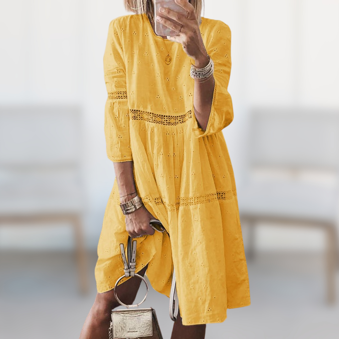 Stilvolles besticktes Kleid - Karie