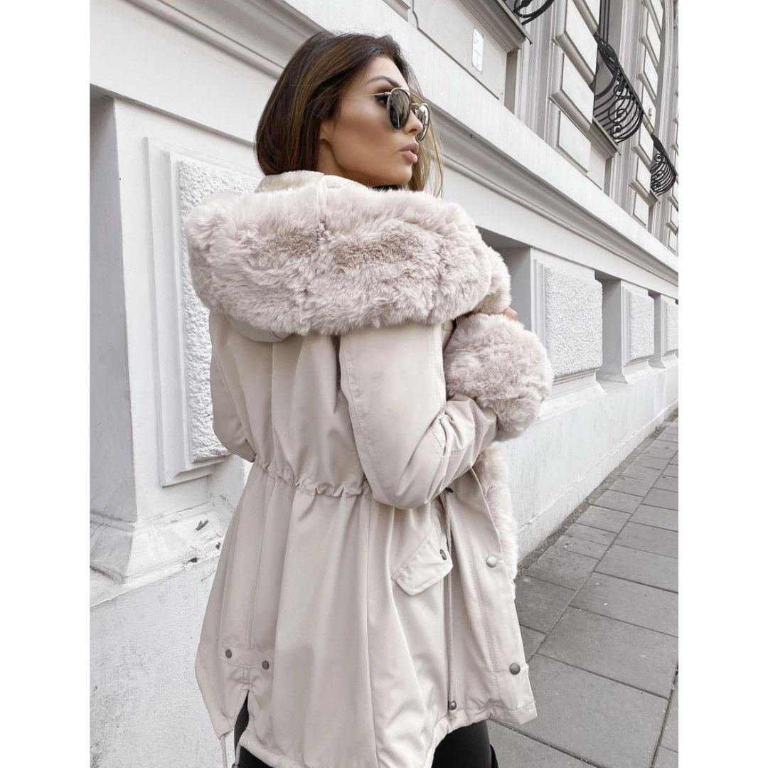 ModeGeist | Winterjacke mit Kapuze für Frauen Ideal bei kaltem Wetter