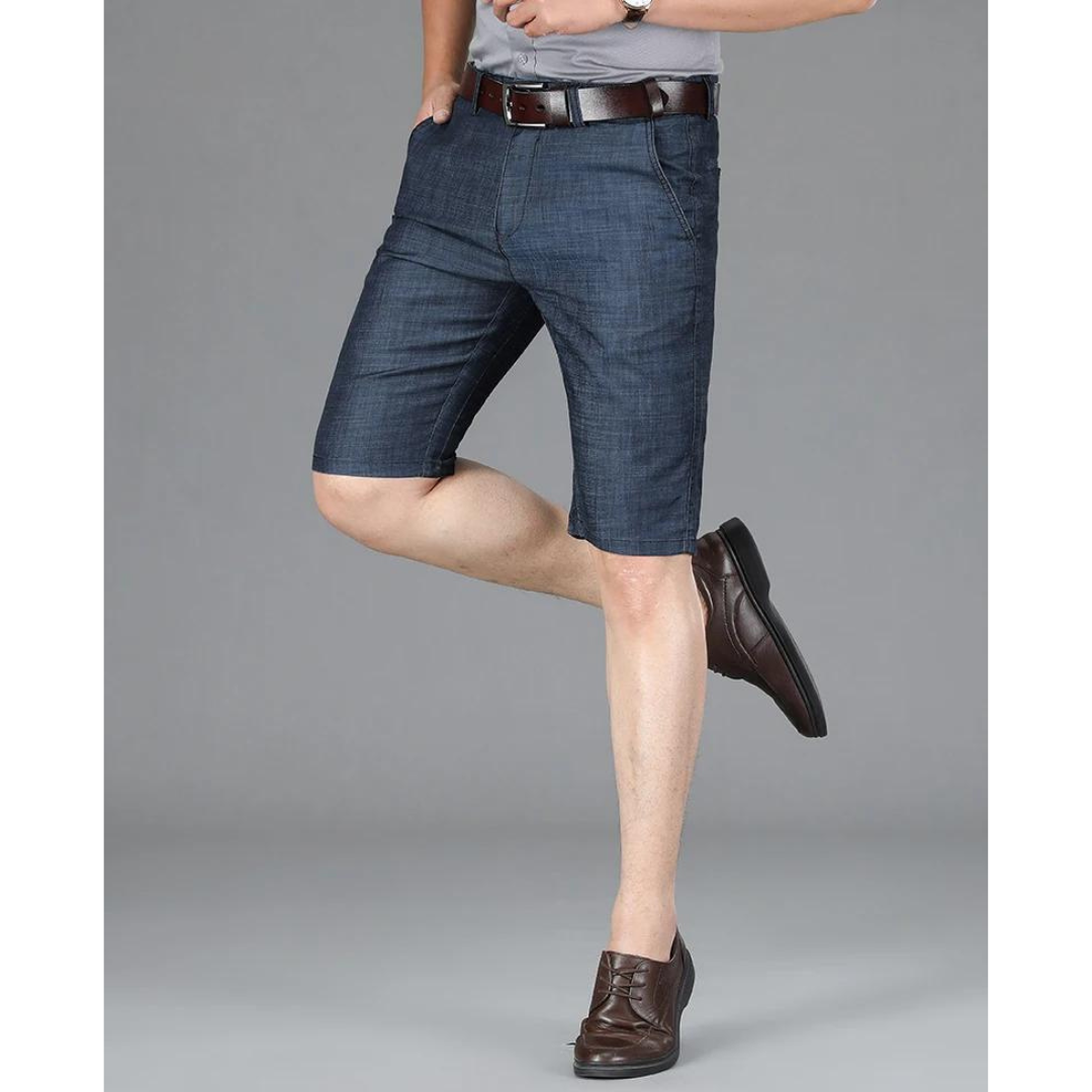 Sommerliche Business-Shorts für Herren im klassischen Stil