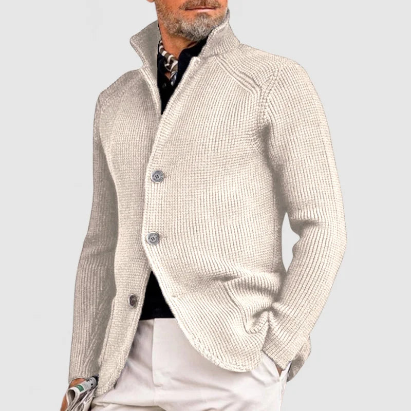 ModeGeist | Strickjacke mit Knöpfen Klassisches Design Warm und Stilvoll