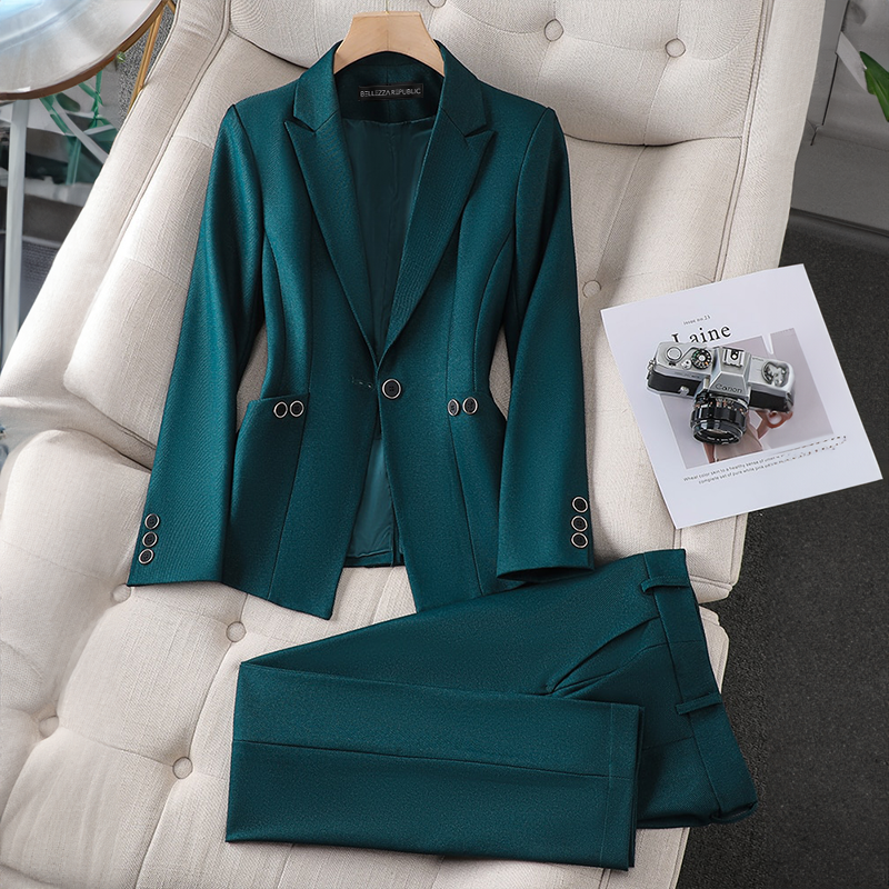 Avelena Elegant Blazer Set