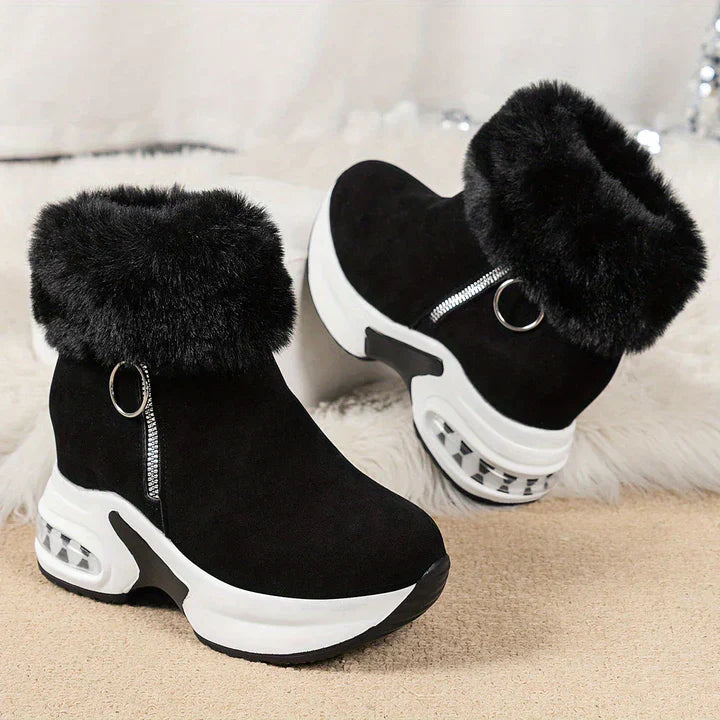 Komfortable, gepolsterte Damenstiefel von Mova