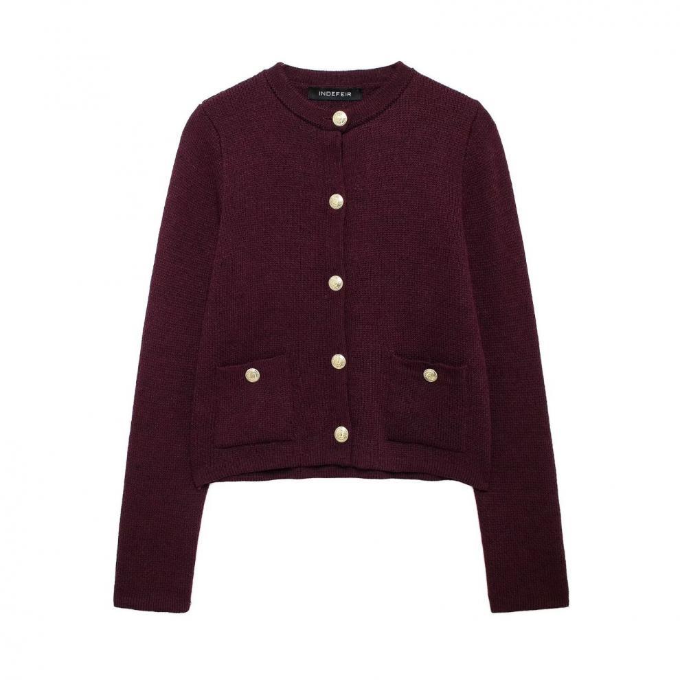 ModeGeist | Lässiger Cardigan mit goldenem Knopfverschluss für Damen