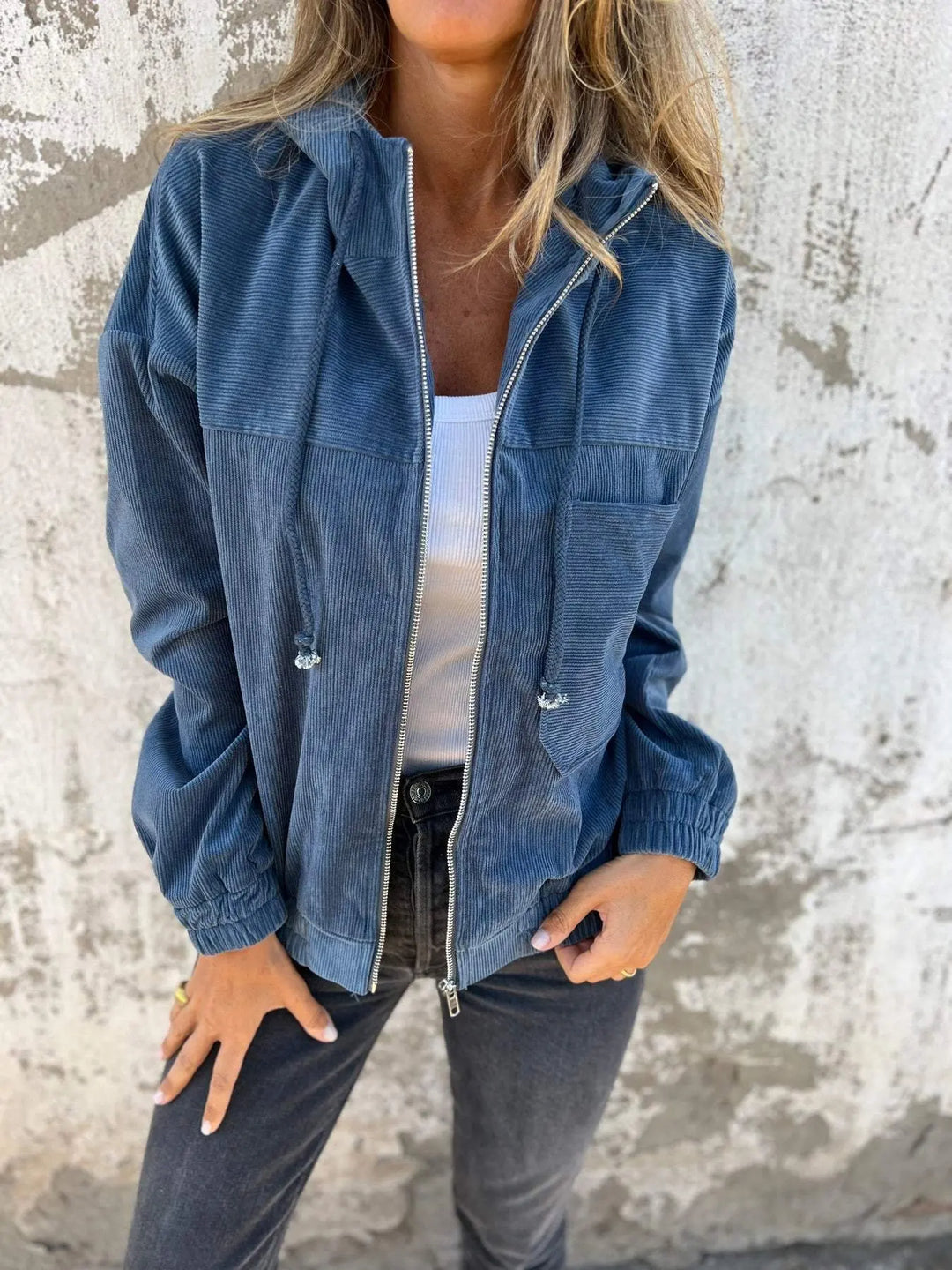 ModeGeist | Corduroy-Jacke mit Kapuze