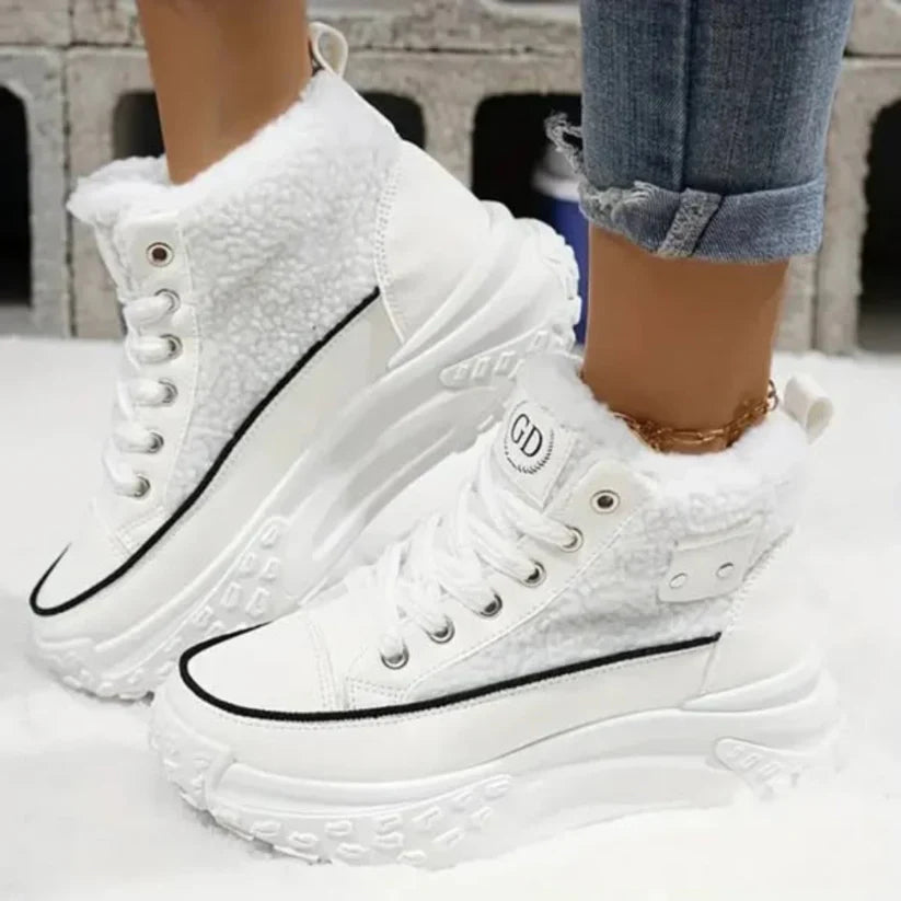 Kuschelige Madison Plüschschuhe mit dicker Sohle