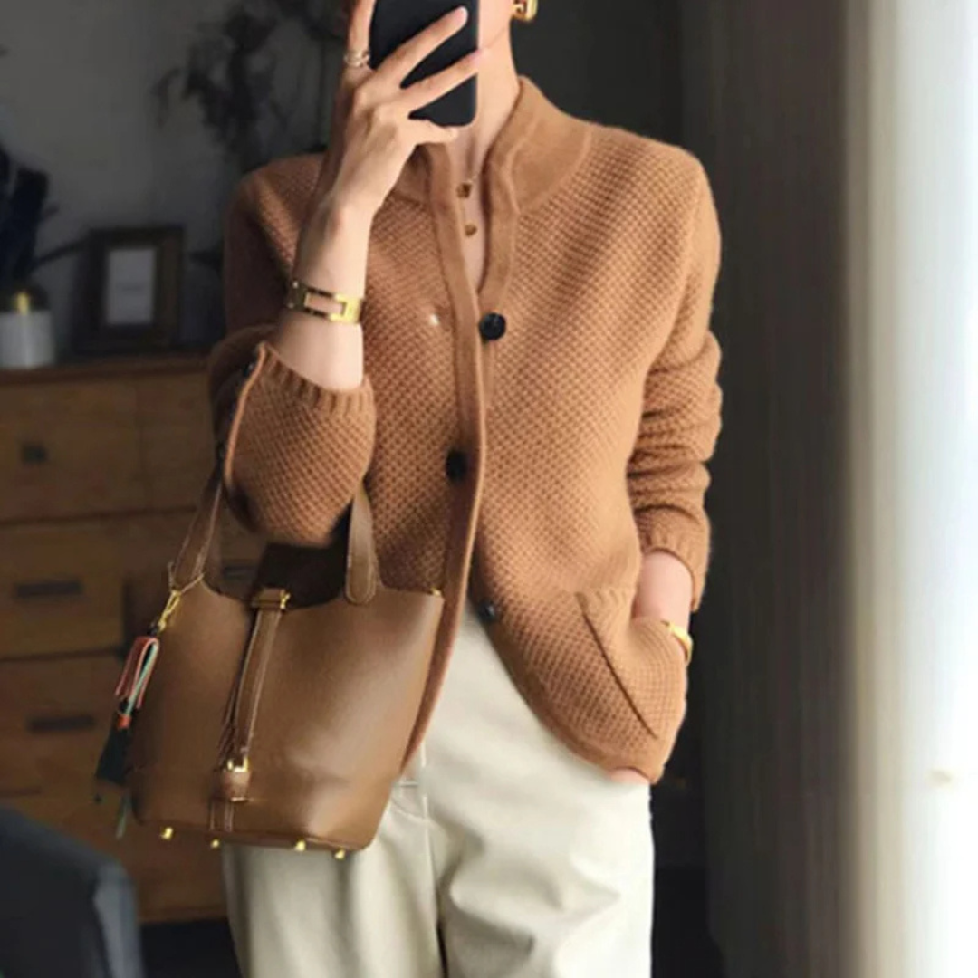 ModeGeist | Anspruchsvolle Kuschelige Strickjacke