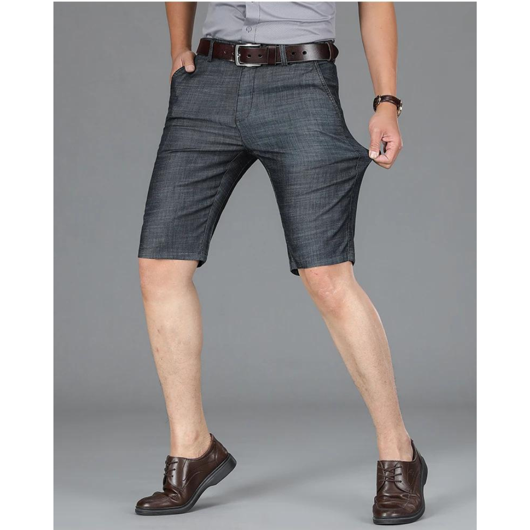Sommerliche Business-Shorts für Herren im klassischen Stil