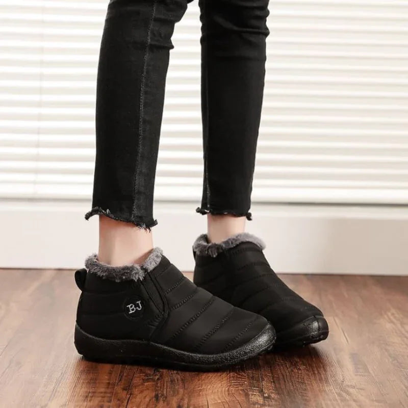 Damen-Winterstiefel: wasserdicht und gesteppt