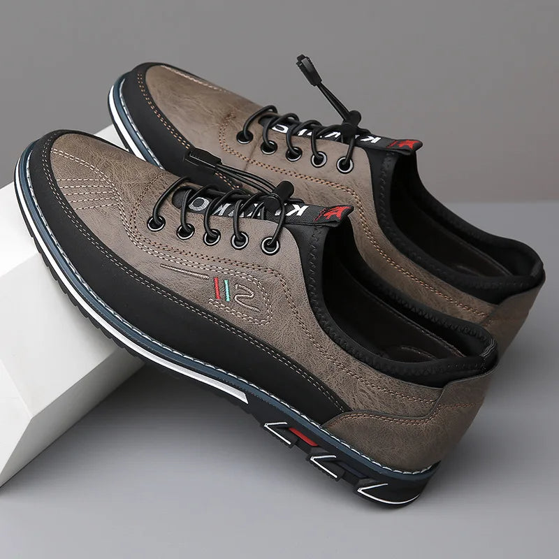 Herrenschuhe aus Leder in klassischer zweifarbiger Ausführung