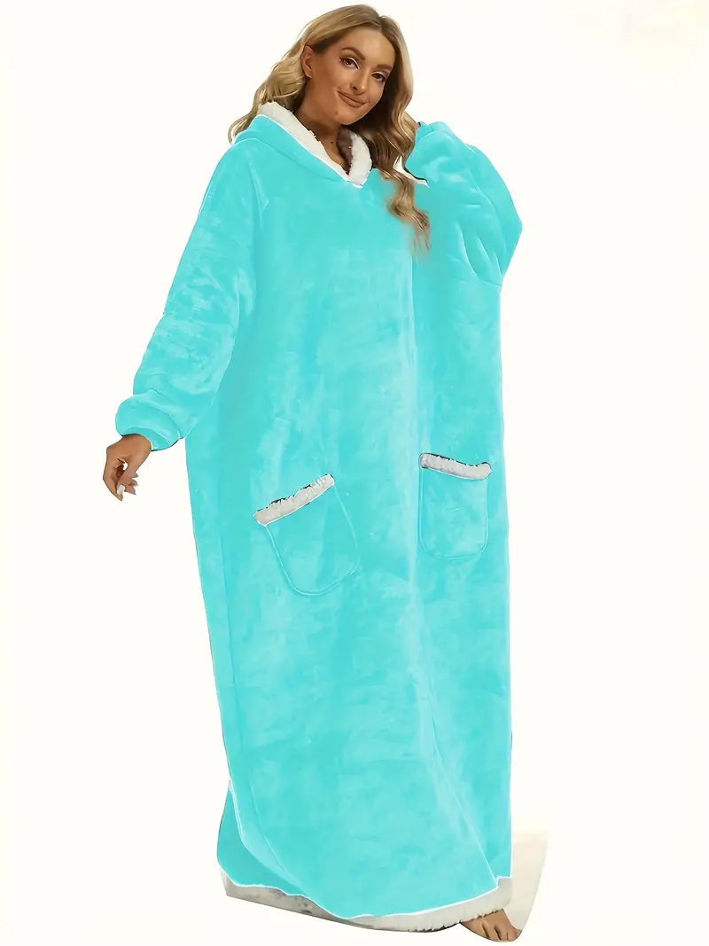 Gemütlicher Kapuzen-Decken-Pyjama aus Georgia