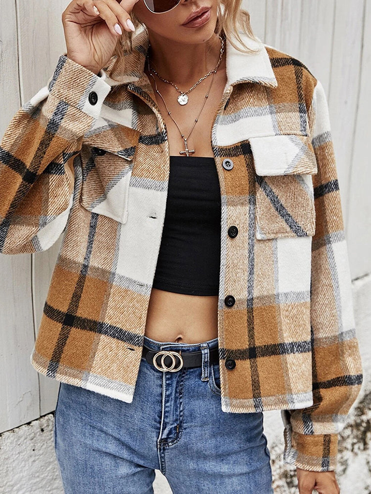 ModeGeist | Karierter Kragenjacke mit Brusttaschen