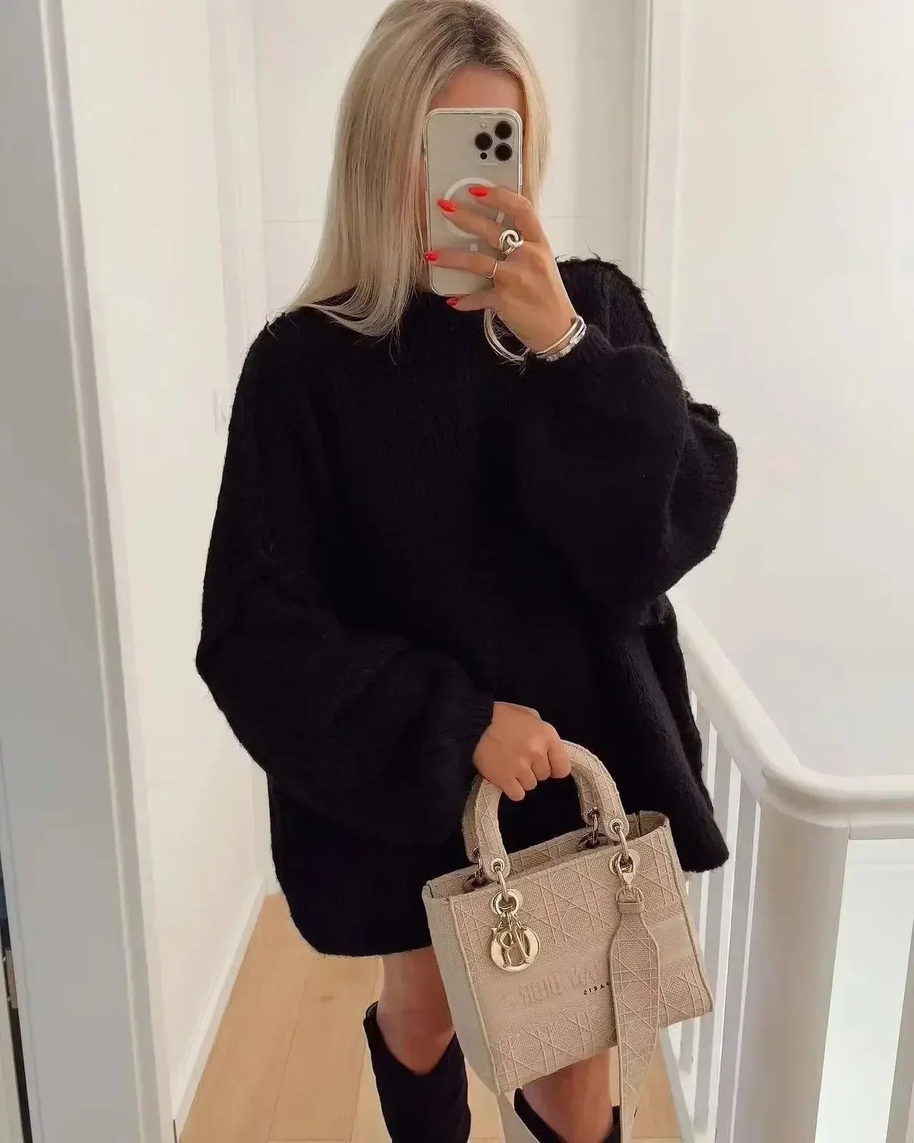ModeGeist | Strickrollkragenpullover mit voluminösen Statement-Ärmeln