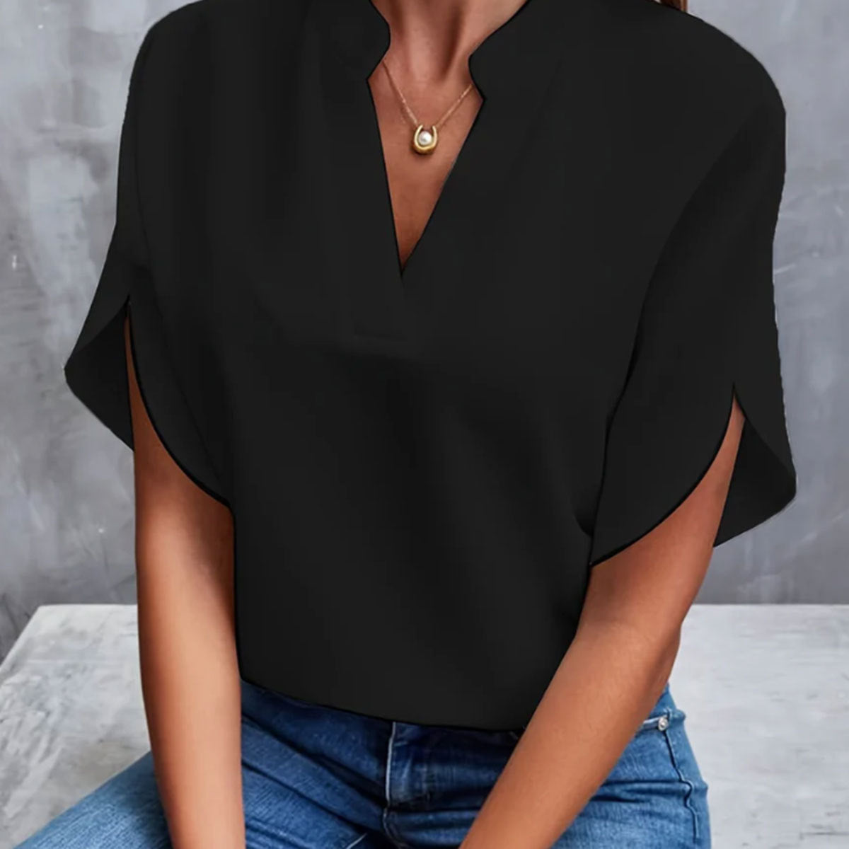 Damen-Chiffonbluse mit V-Ausschnitt von Fudus für den Sommer