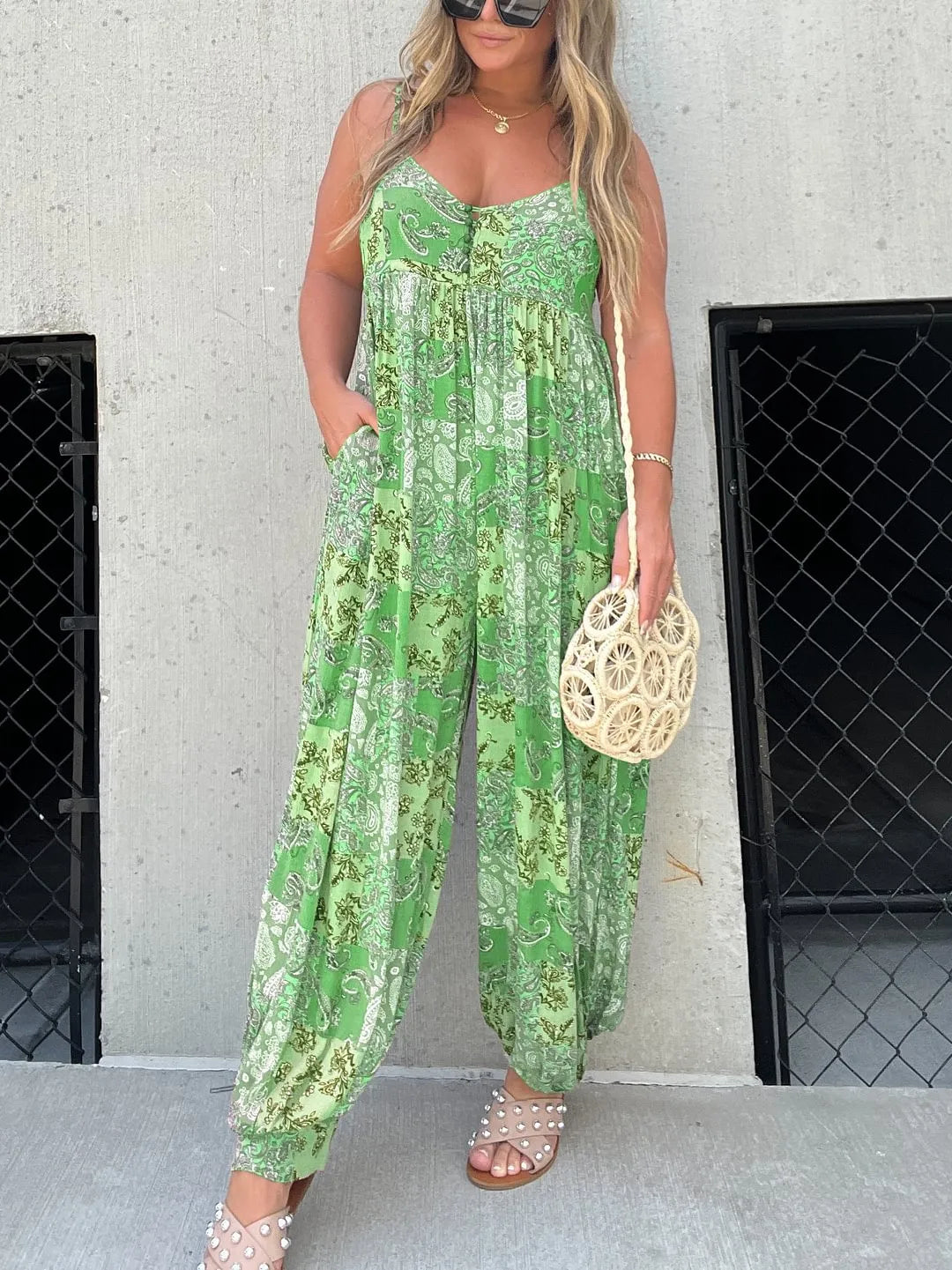 Lockerer Jumpsuit aus Jamaika mit Patchworkmuster