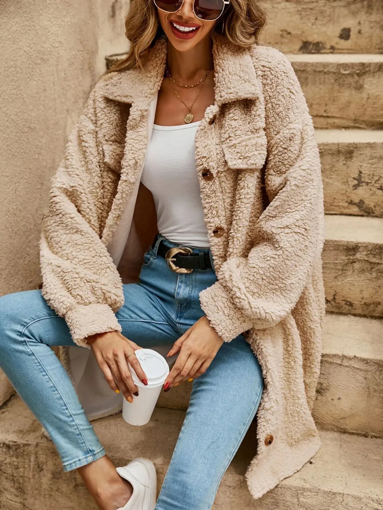 ModeGeist | Bequeme Teddy Jacke mit Knopfleiste & Brusttaschen