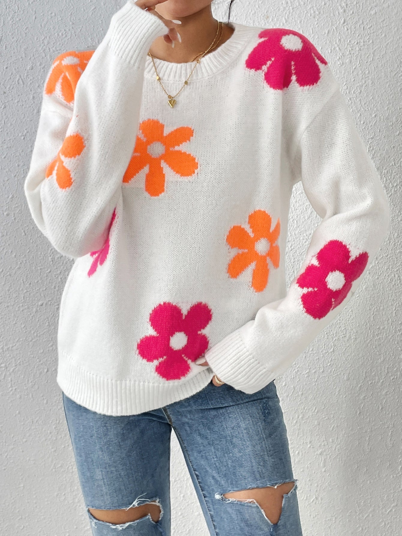 ModeGeist | Strickpullover mit Blumenmuster
