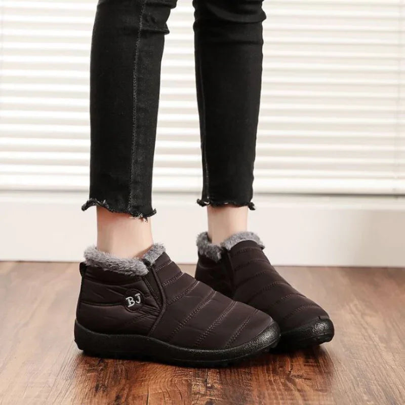 Damen-Winterstiefel: wasserdicht und gesteppt