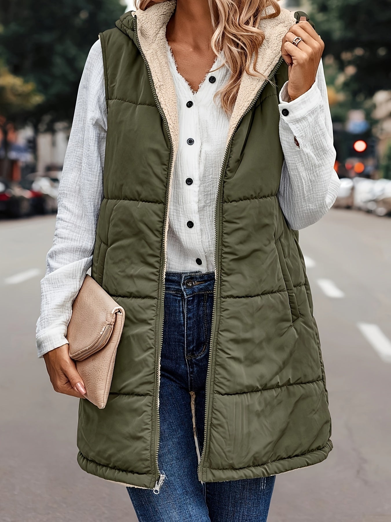 Leyseris Kapuzenweste: Warme Jacke