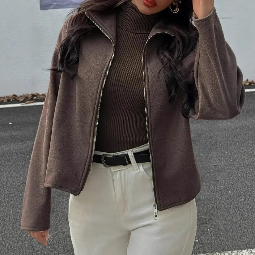 ModeGeist | kurze Jacke mit Stehkragen und Reißverschluss