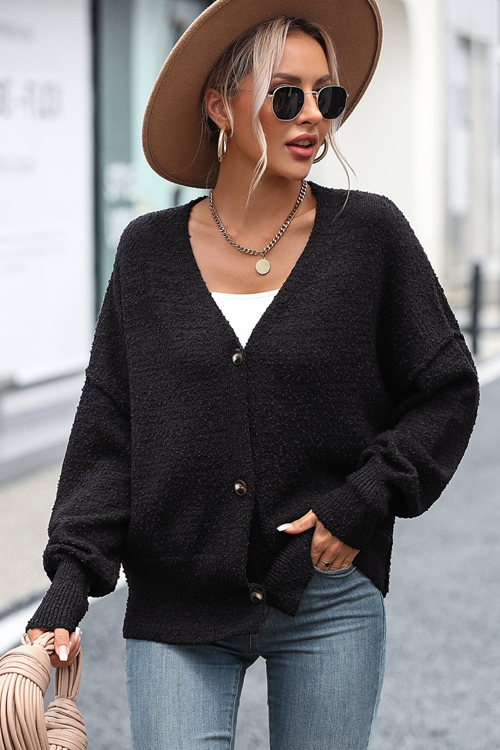 ModeGeist | Knopfleiste Cardigan mit fallen Schultern
