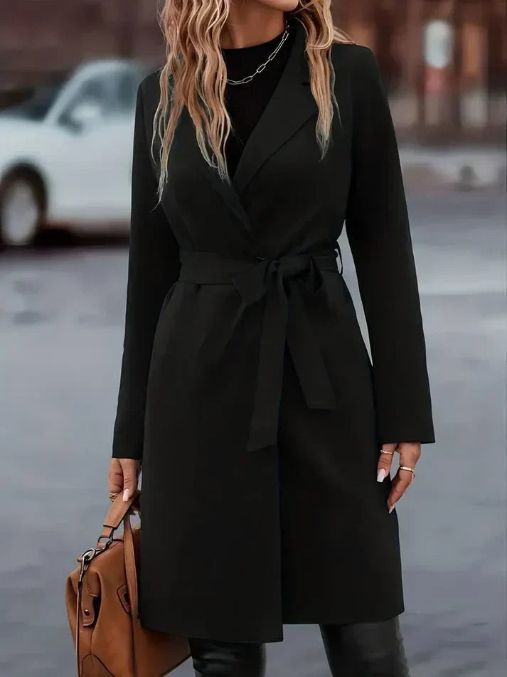 ModeGeist | Damenmantel Sofie: Stilvolles Design für Herbst & Winter
