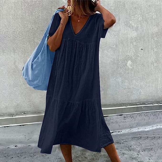Hannah: Schlichtes Kleid mit Rüschen