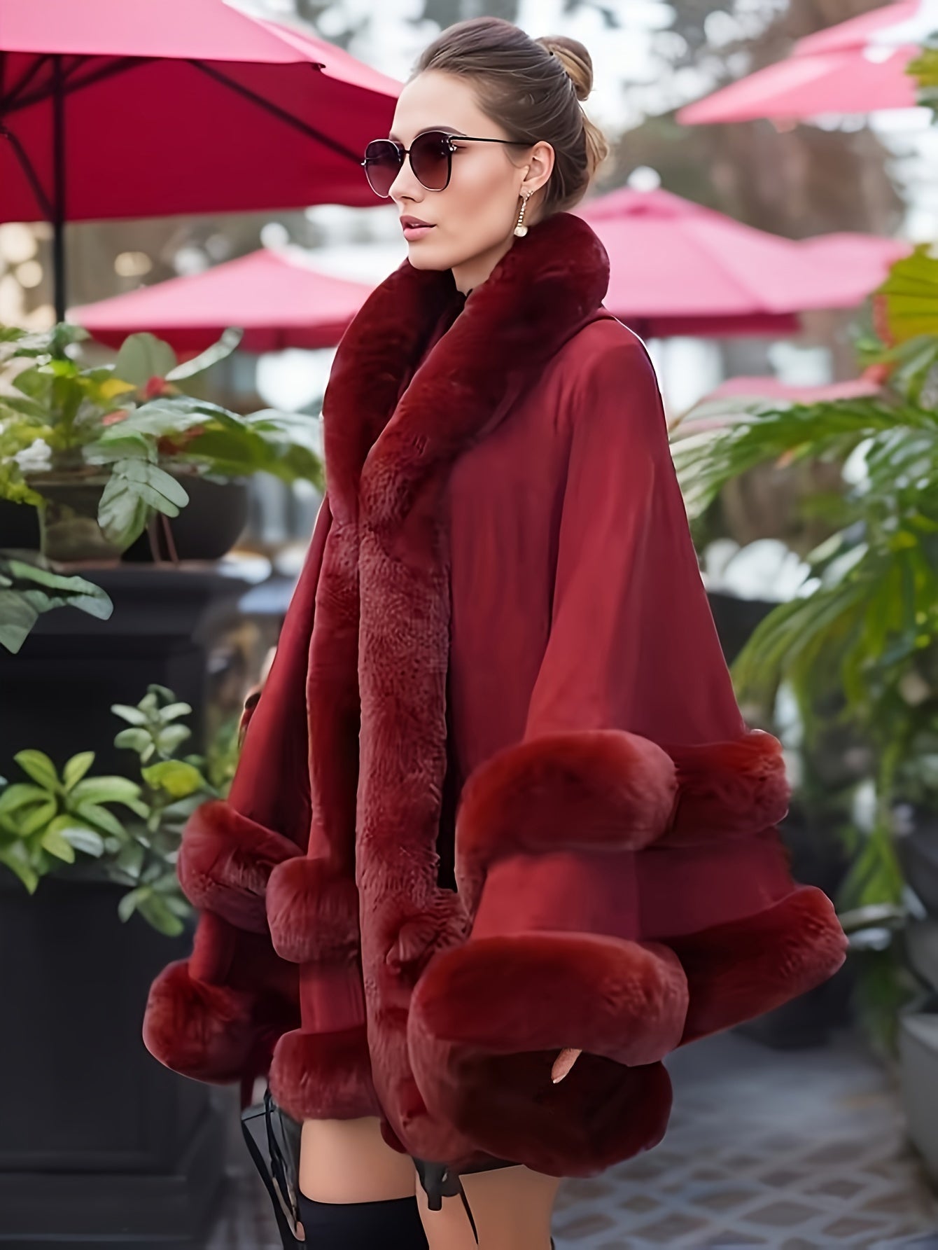 ModeGeist | Oversized Furry Cape Jacke für Frauen